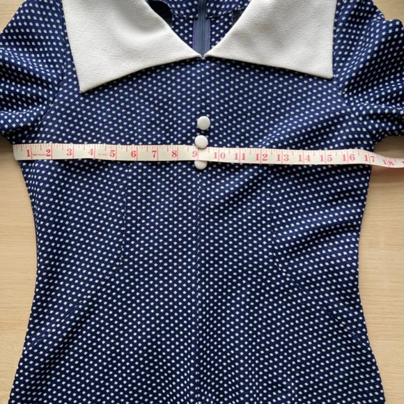 Vintage 70s navy polka dot dress with collar and cuffs - Picture 5 of 5